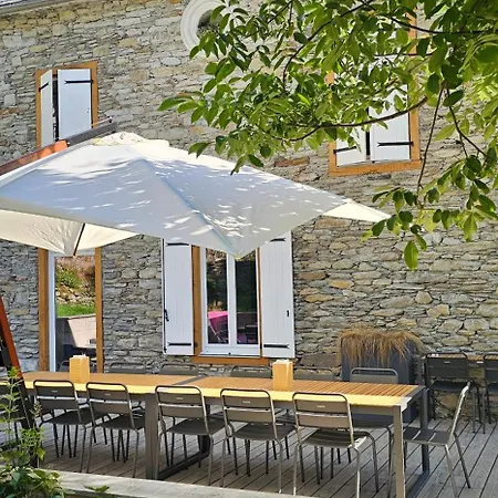Les Echappees Belles - Et D'hotes 4 Etoiles Antignac