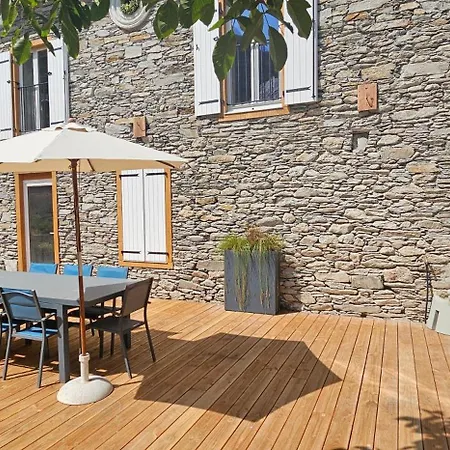 Apartman Les Echappees Belles - Gites Et Chambres D'Hotes 4 Etoiles Antignac