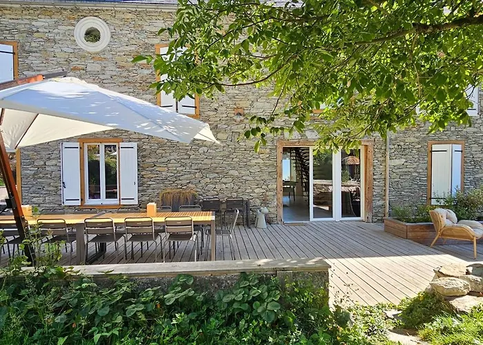 Les Echappees Belles - Et D'hotes 4 Etoiles Antignac