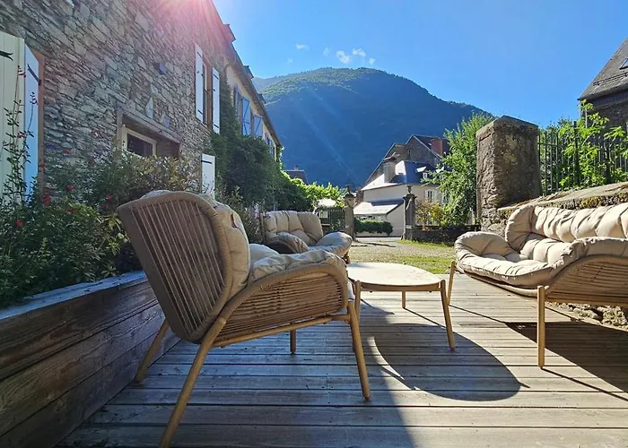 Les Echappees Belles - Et D'hotes 4 Etoiles * Antignac